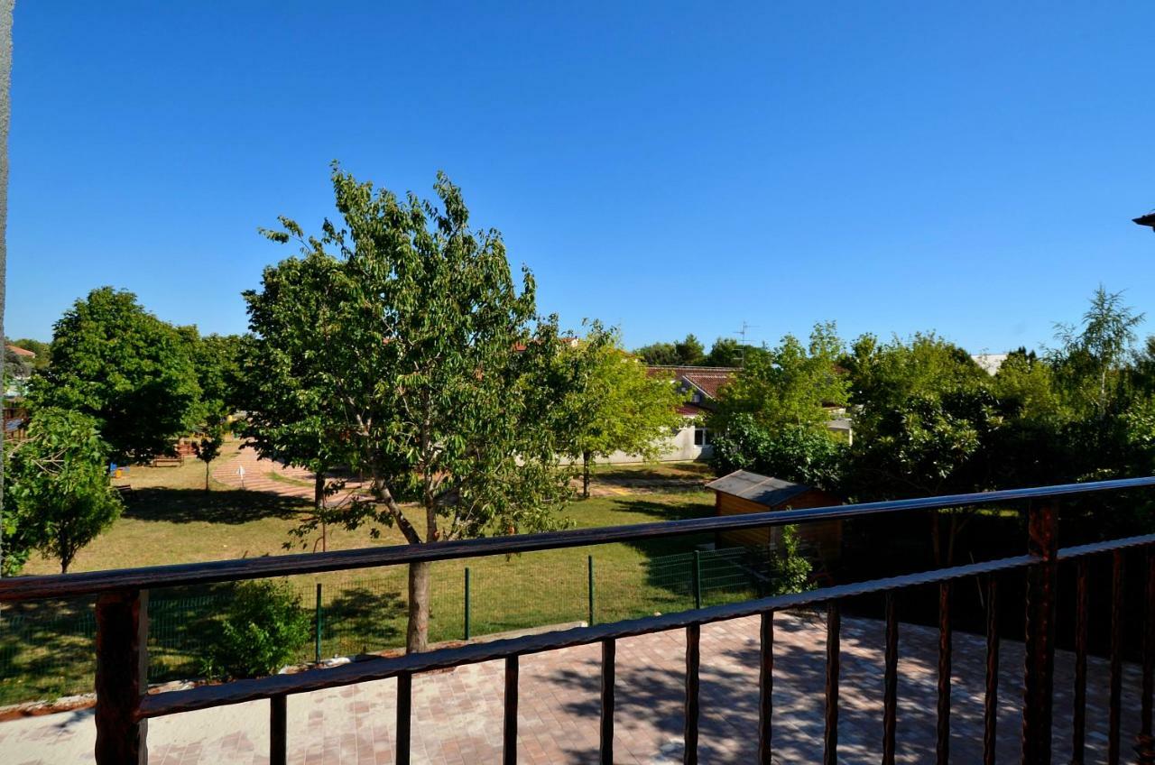 Novigrad Istria Stella Apartments מראה חיצוני תמונה