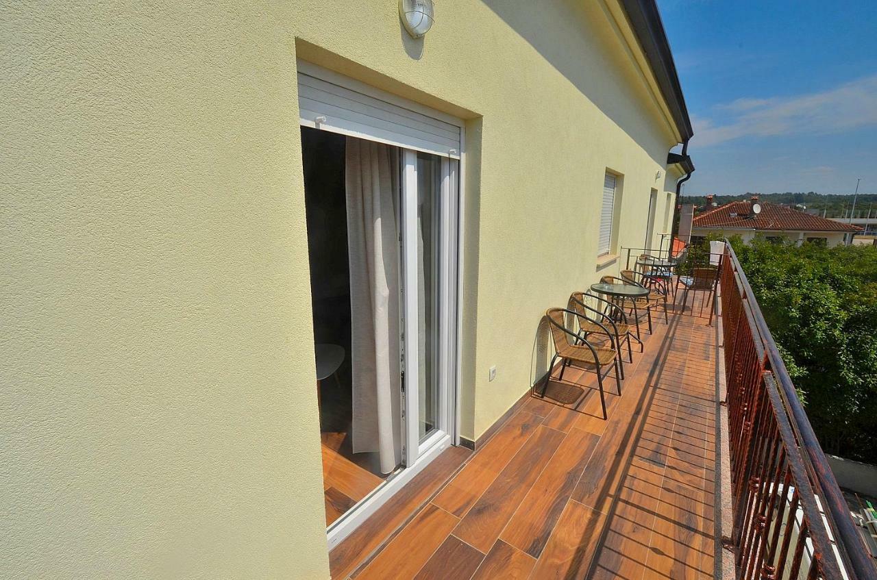 Novigrad Istria Stella Apartments מראה חיצוני תמונה
