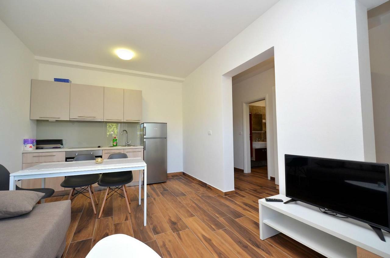 Novigrad Istria Stella Apartments מראה חיצוני תמונה