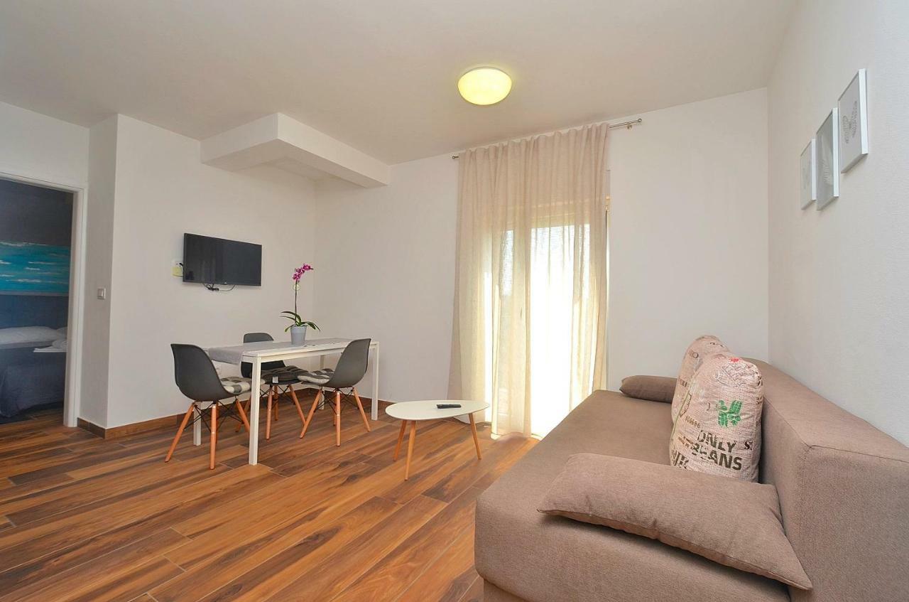 Novigrad Istria Stella Apartments מראה חיצוני תמונה