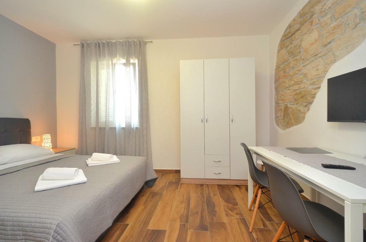 Novigrad Istria Stella Apartments מראה חיצוני תמונה