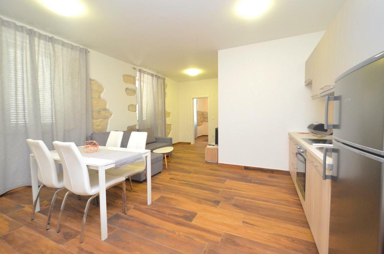 Novigrad Istria Stella Apartments מראה חיצוני תמונה