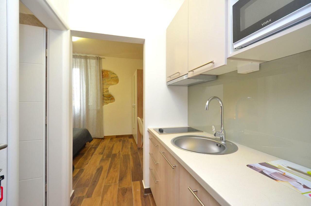 Novigrad Istria Stella Apartments מראה חיצוני תמונה
