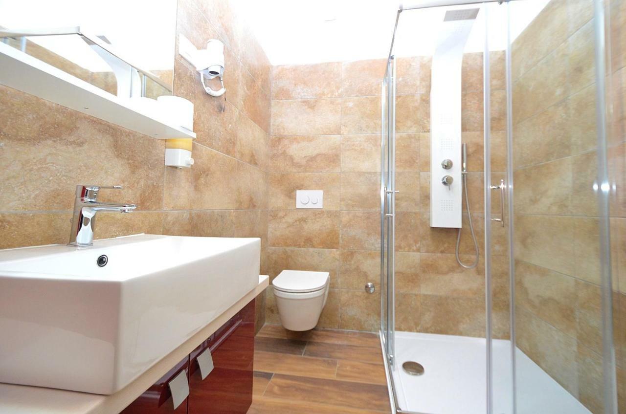 Novigrad Istria Stella Apartments מראה חיצוני תמונה