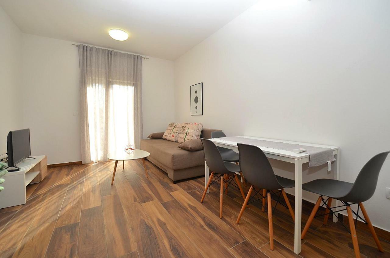 Novigrad Istria Stella Apartments מראה חיצוני תמונה
