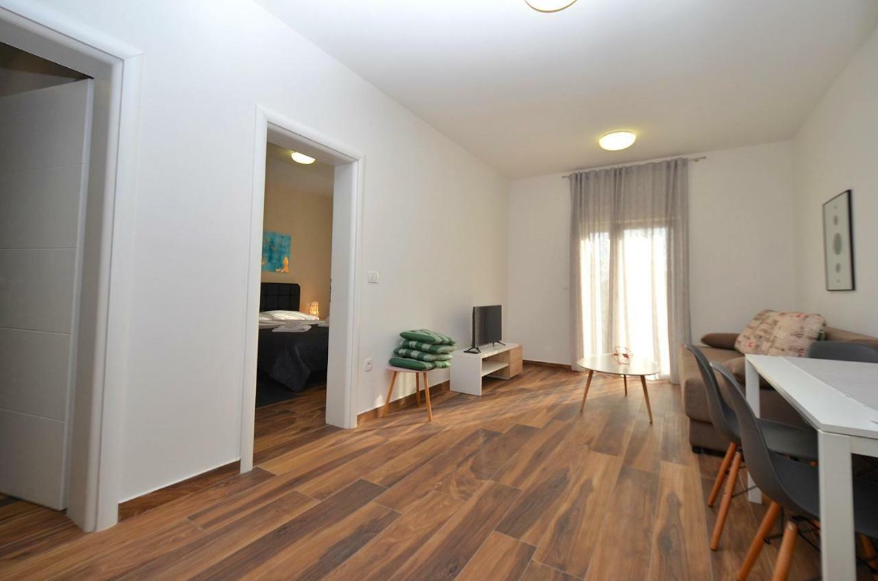 Novigrad Istria Stella Apartments מראה חיצוני תמונה