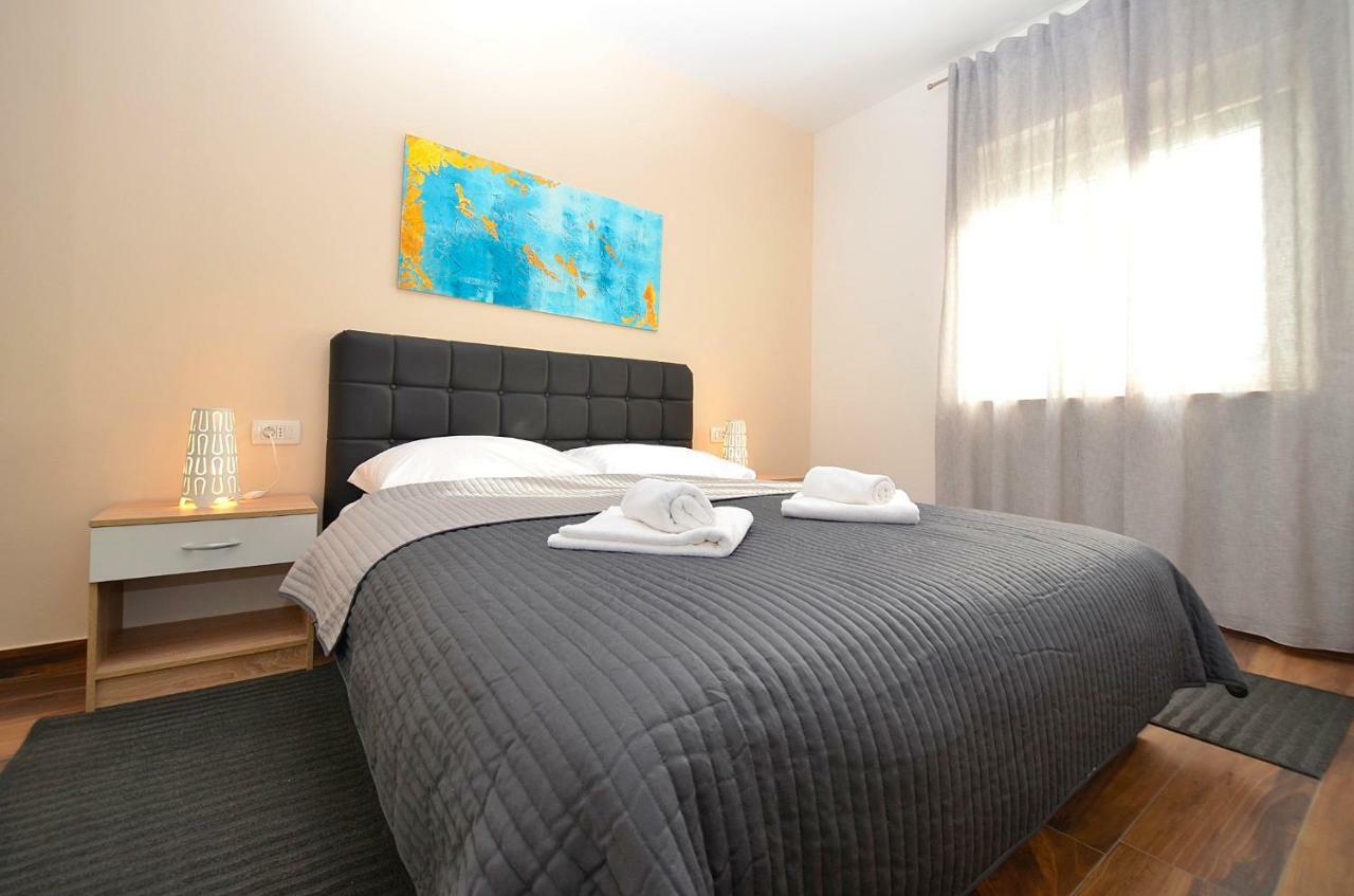 Novigrad Istria Stella Apartments מראה חיצוני תמונה